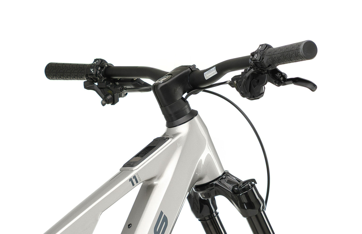 CRUSSIS E-Bikes 2026 with Avinox motor