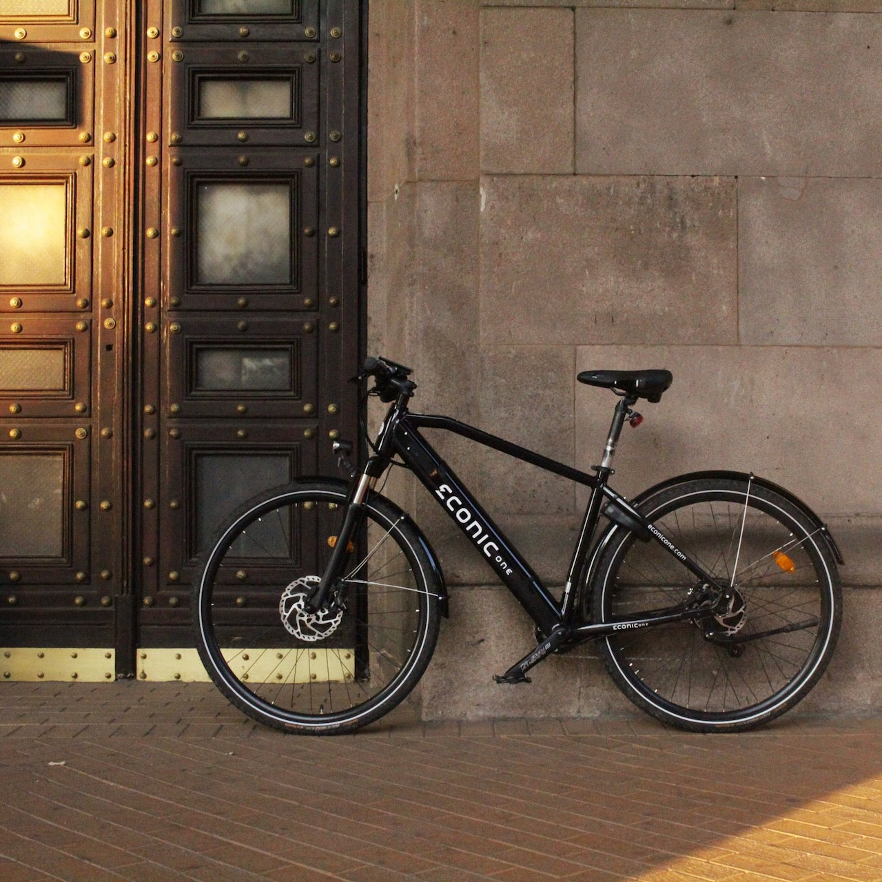 ECONIC ONE SMART Urban | City e-Bike | 110 km - UNFUEL