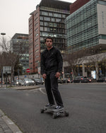 Carregar imagem no visualizador da galeria, HUNTER BOARD | Skate elétrico 3.600W | 38 km
