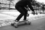 Carregar imagem no visualizador da galeria, HUNTER BOARD | Skate elétrico 3.600W | 38 km
