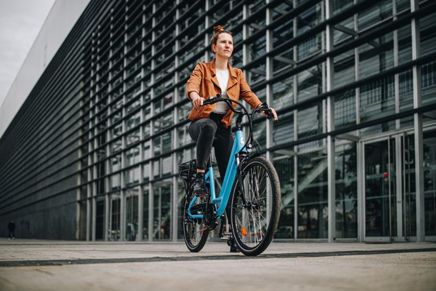 NEOMOUV CARLINA HIDRÁULICA | Urban e-Bike | 80 km - UNFUEL