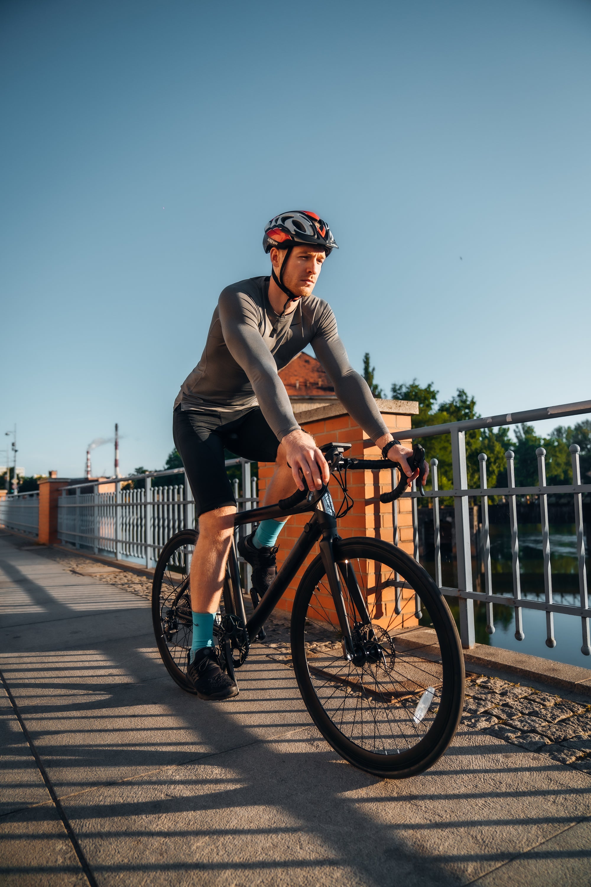 EBFEC R1 Kronos | Gravel e-Bike | 70 km - UNFUEL