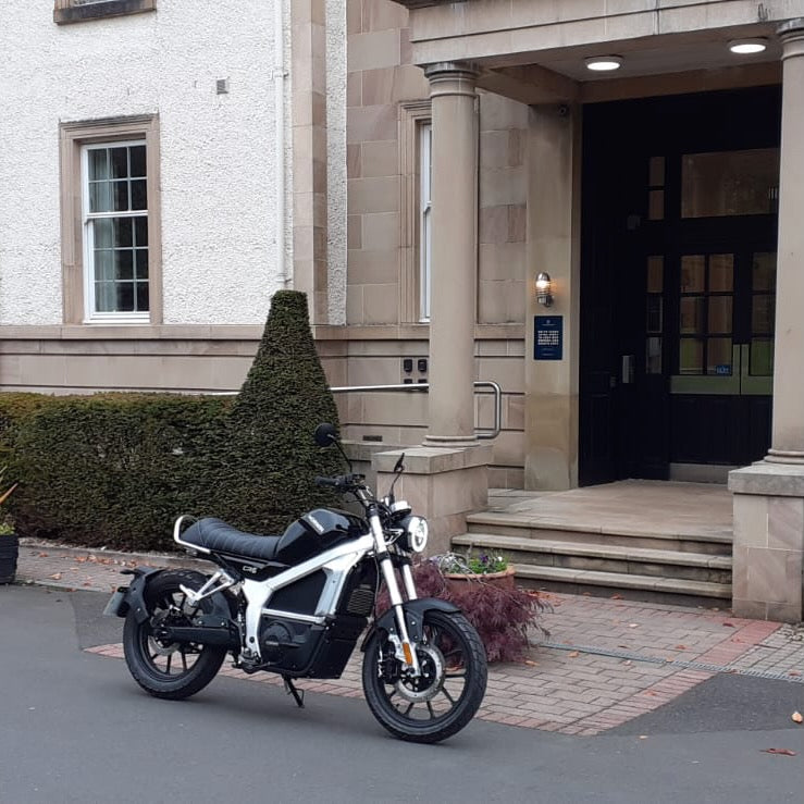 Horwin CR6 | Mota elétrica | 125cc equiv | 120 km