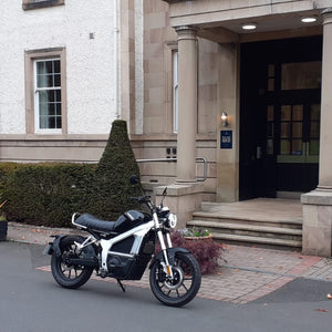 Horwin CR6 | Mota elétrica | 125cc equiv | 120 km